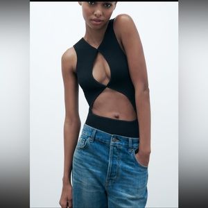 Seamless cut out bodysuit